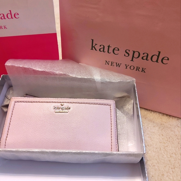 KATE SPADE WALLET PINK - Picture 1 of 11